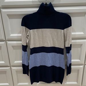INC color block turtleneck